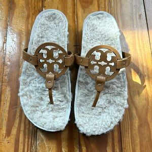 Tory Burch Miller Cloud Shearling Flip Flops size 8